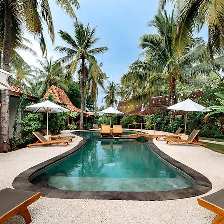 Coconut Garden Resort Гили Траванган Экстерьер фото