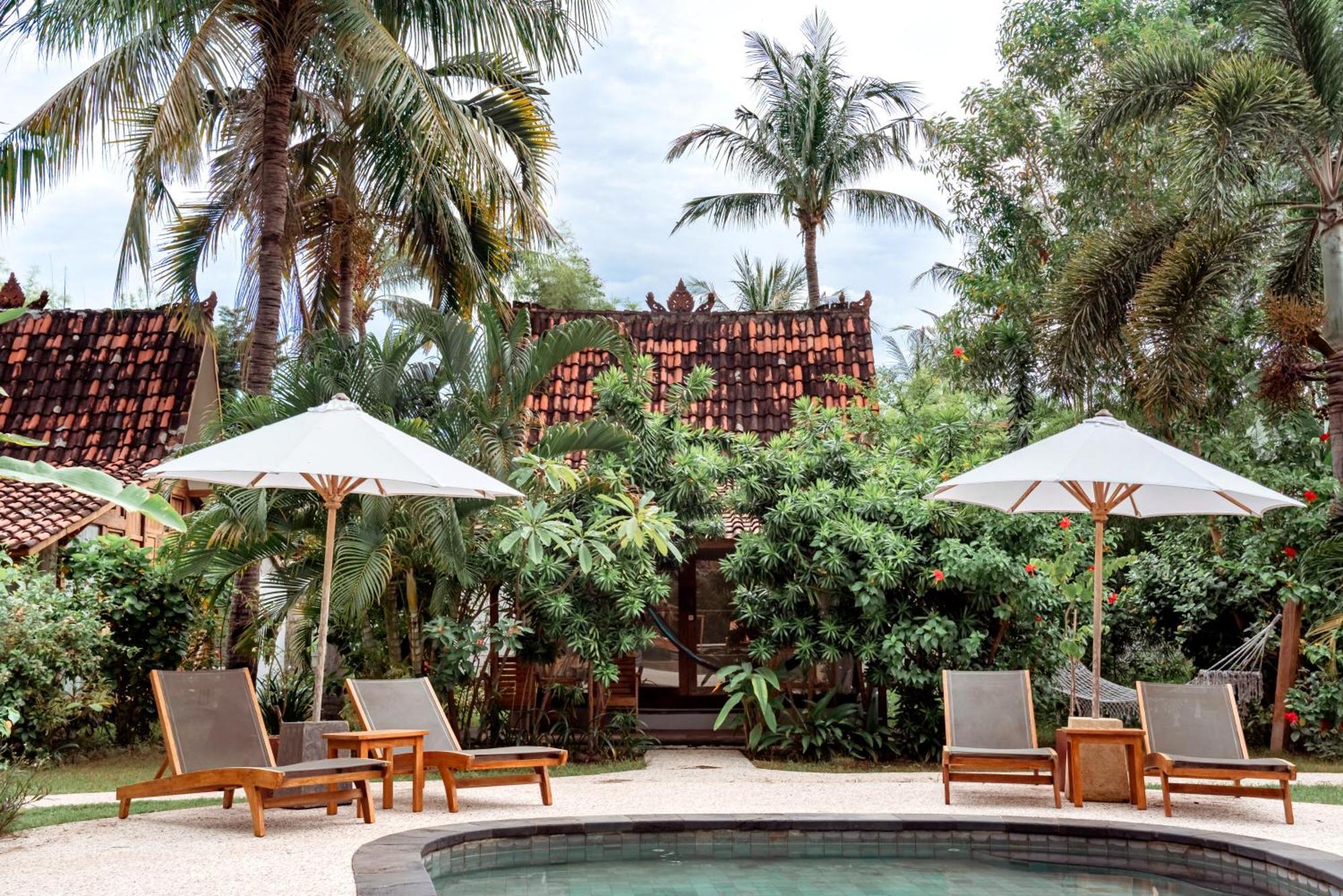 Coconut Garden Resort Гили Траванган Экстерьер фото