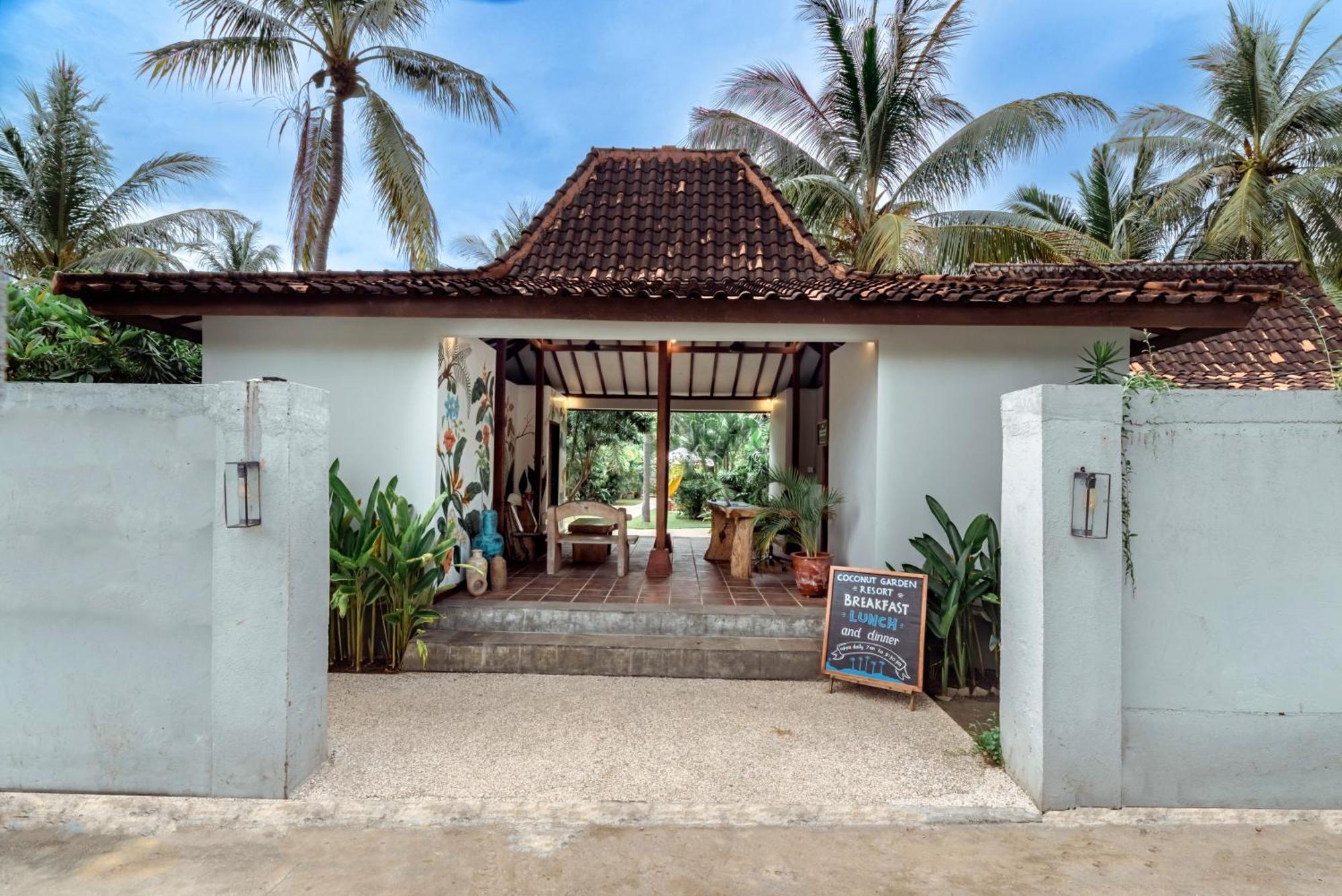 Coconut Garden Resort Гили Траванган Экстерьер фото
