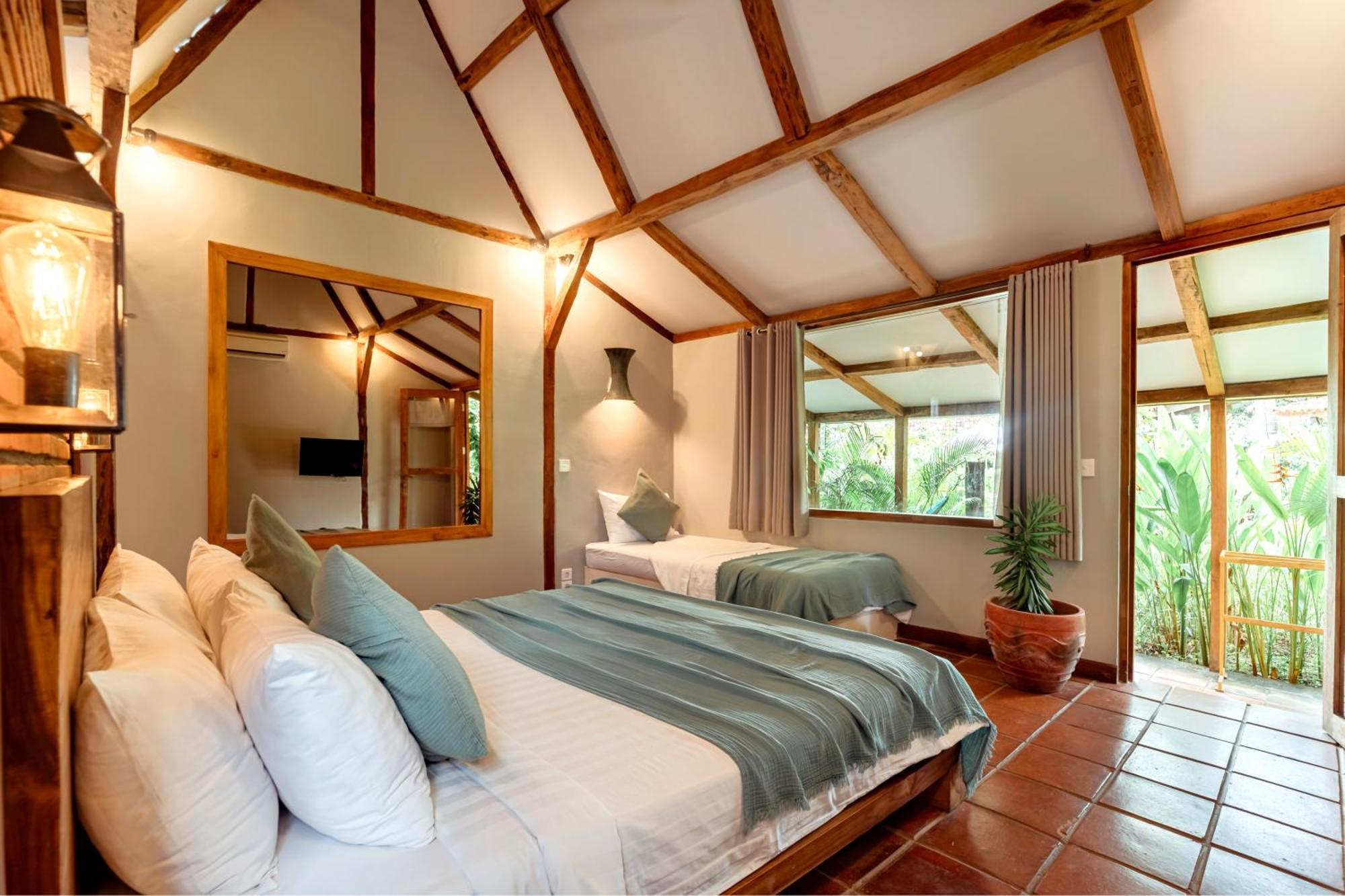 Coconut Garden Resort Гили Траванган Экстерьер фото