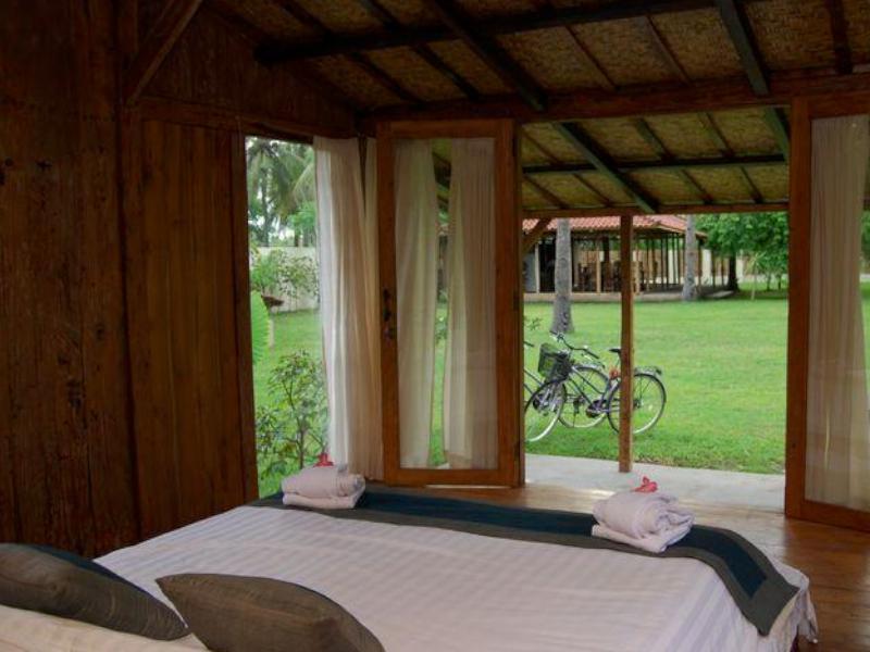 Coconut Garden Resort Гили Траванган Экстерьер фото
