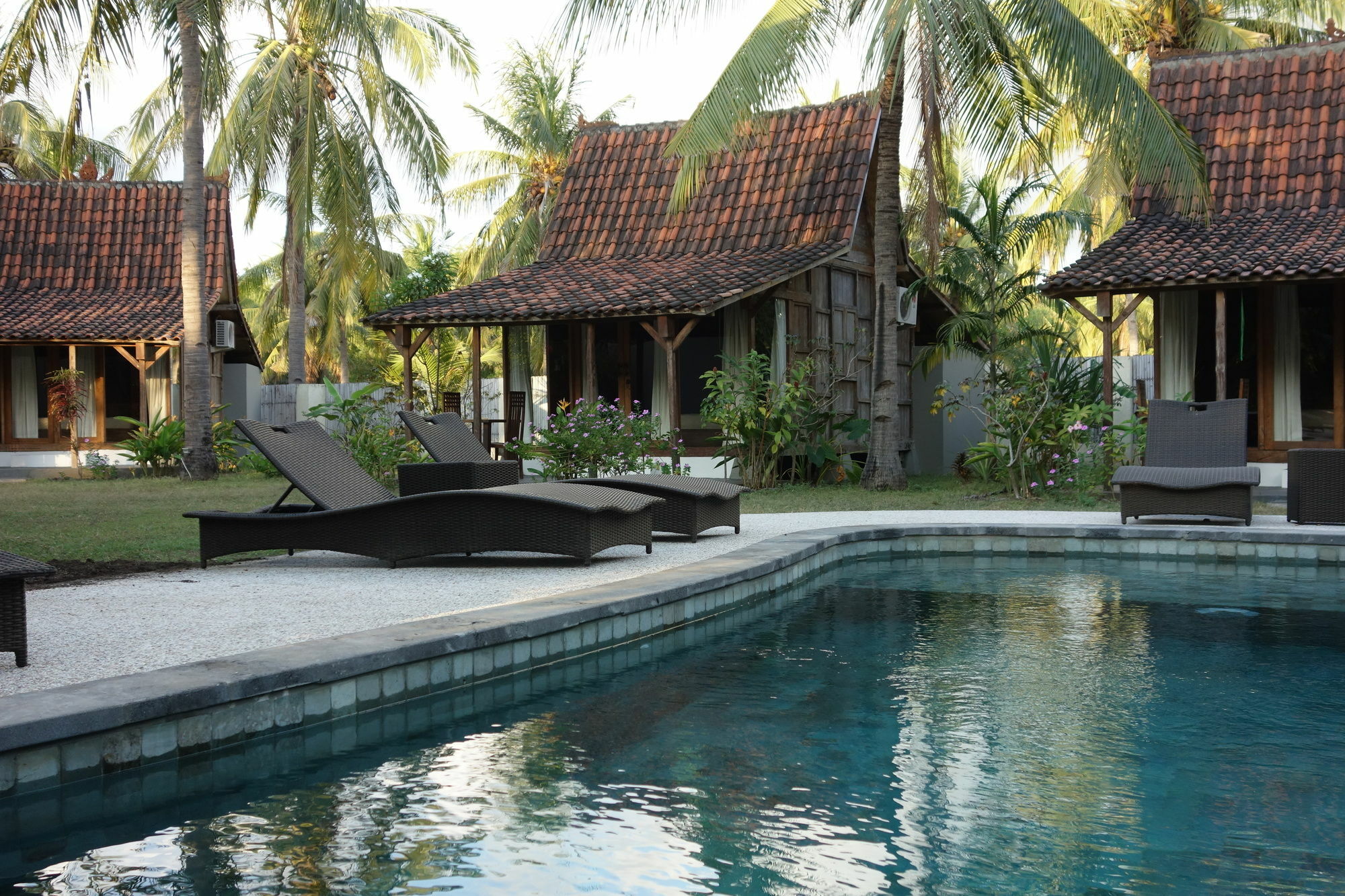 Coconut Garden Resort Гили Траванган Экстерьер фото